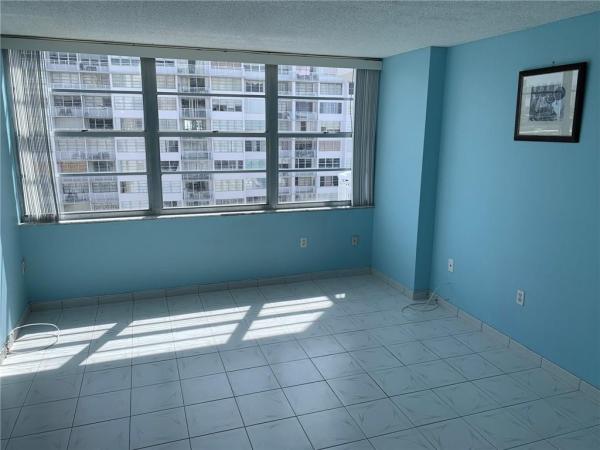 Del Prado, 18051 Biscayne Blvd #1703-1, Aventura, Florida 33160, image 3