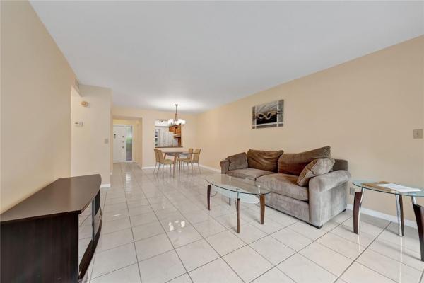 Meadowridge, 2307 SW 15th St #3, Deerfield Beach, Florida 33442, image 3