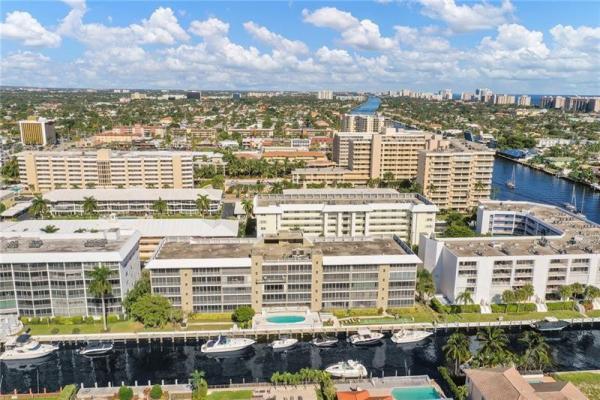 Westchester House, 3080 NE 47th Ct #102, Fort Lauderdale, Florida 33308, image 1