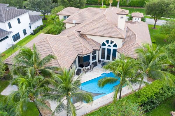 Stonebrook Estates, 3351 E Stonebrook Cir, Davie, Florida 33330, image 2