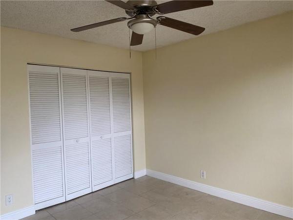 Palm Beach Grande, 1517 Lake Crystal Dr #H, West Palm Beach, Florida 33411, image 3