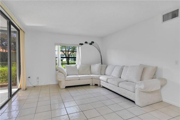 Bellavista Village, 5275 Europa Dr, Boynton Beach, Florida 33437, image 2