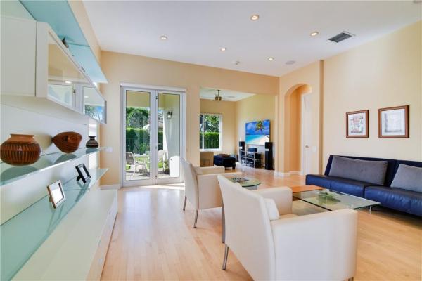 Harborview, 974 Harbor Vw S, Hollywood, Florida 33019, image 2