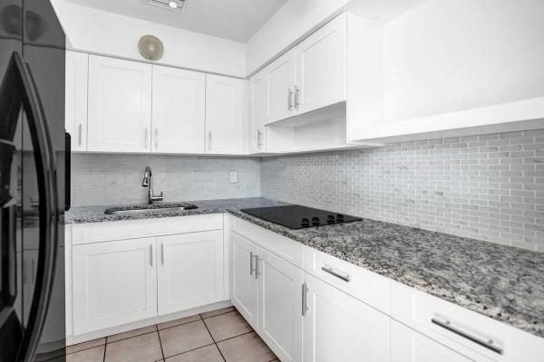 Coral Ridge Galt, 2422 NE 25th Pl, Fort Lauderdale, Florida 33305, image 1