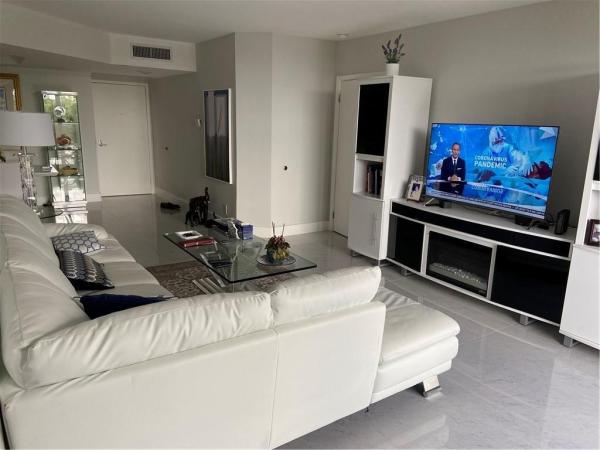 Harborside At The Waterways, 3640 Yacht Club Dr #302, Aventura, Florida 33180, image 1