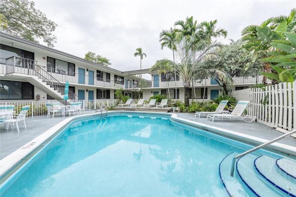 The Woods, 1901 N Andrews Ave #206, Wilton Manors, Florida 33311, image 2