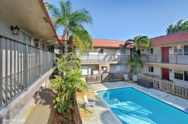 Windsor Court, 3030 NE 5th Ter #13, Wilton Manors, Florida 33334, image 3