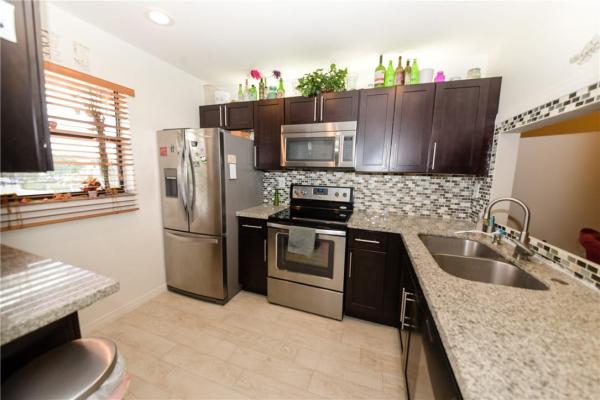 Fairview At Pembroke Pointe, 10421 NW 11th St #204, Pembroke Pines, Florida 33026, image 1
