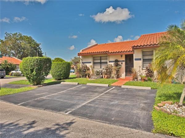 Forest Lake, 11273 SW 59th Cir, Cooper City, Florida 33330, image 2