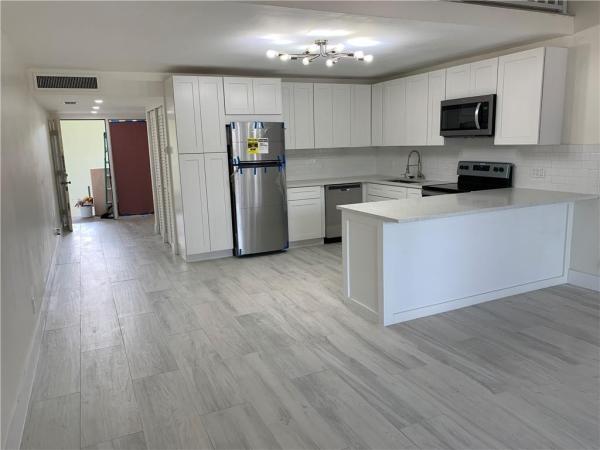 The Racquet Club Of Deer Creek, 41 Deer Creek Rd #G205, Deerfield Beach, Florida 33442, image 2