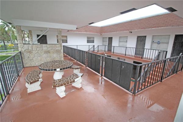Parkway Gardens, 344 SW 1st St #10, Pompano Beach, Florida 33060, image 1