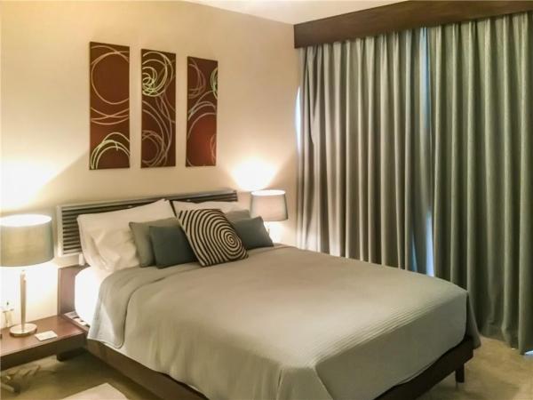 La Perla, 16699 Collins Ave #1605, Sunny Isles Beach, Florida 33160, image 1