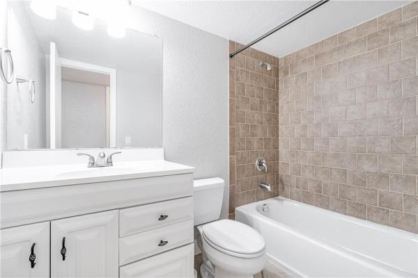 Lago West, 400 Commodore Dr #103, Plantation, Florida 33325, image 3