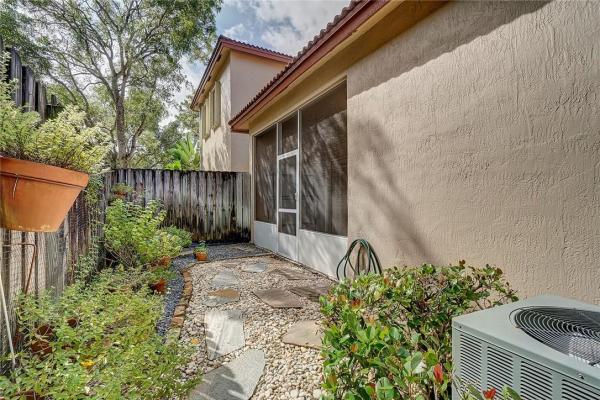 Emerald Courts, 16245 Emerald Cove Rd, Weston, Florida 33331, image 1
