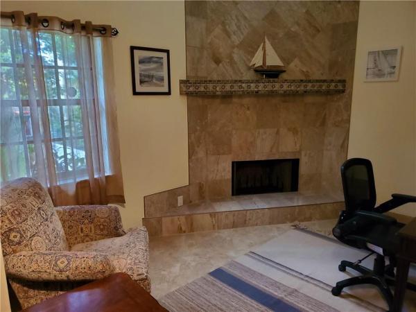 Capistrano Townhomes, 905 SE 12th Ct #6, Fort Lauderdale, Florida 33316, image 2