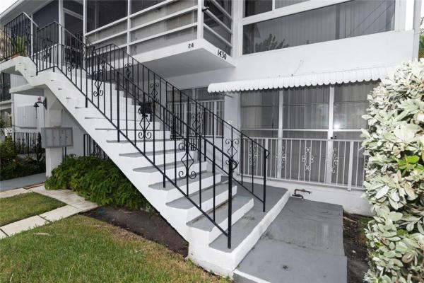 Cliff Lake Villas, 1430 Cordova Rd #24A, Fort Lauderdale, Florida 33316, image 2