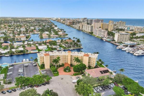 Pompano Yacht & Beach Club, 140 NE 28th Ave #103, Pompano Beach, Florida 33062, image 1