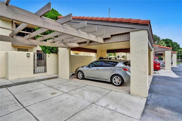 Meadow Knoll Townhomes, 1330 NW 13th St #9, Boca Raton, Florida 33486, image 1