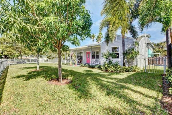 Fernwood, 736 Rockland Dr, West Palm Beach, Florida 33405, image 1
