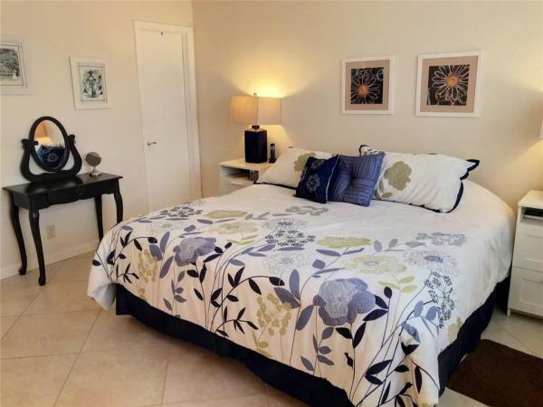 Hollybrook Golf & Tennis Club, 8961 S Hollybrook Blvd #202, Pembroke Pines, Florida 33025, image 1