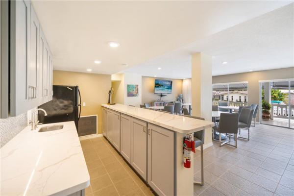 Winston House, 3050 NE 47th Ct #307, Fort Lauderdale, Florida 33308, image 1