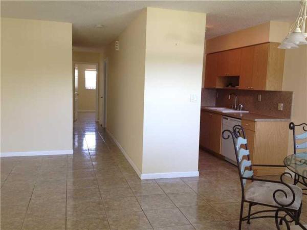Island View, 831 SW 13th St, Fort Lauderdale, Florida 33315, image 3