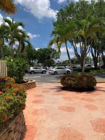 Racquet Club Village, 301 Racquet Club Rd #102, Weston, Florida 33326, image 1