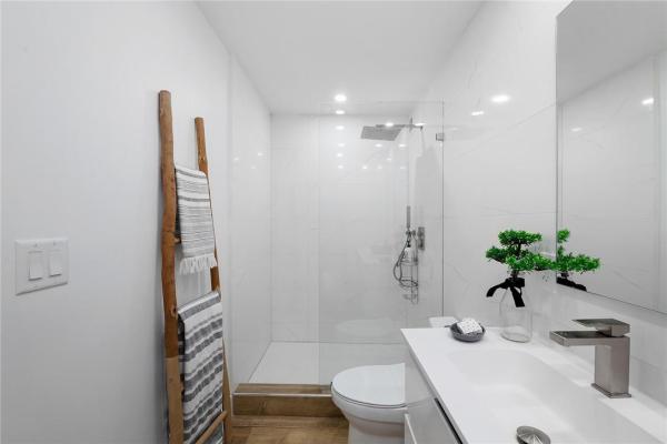Blair House, 9100 W Bay Harbor Dr #8B, Bay Harbor Islands, Florida 33154, image 1