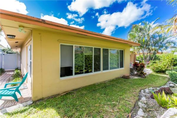 Hillsboro Shores, 3207 Marine Dr, Pompano Beach, Florida 33062, image 1
