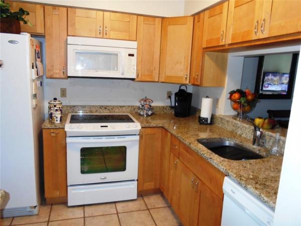 Huntington Lakes 4, 7320 Amberly Ln #210, Delray Beach, Florida 33446, image 1