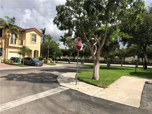 Tuscany Village, 12919 SW 134th Ter #12919, Three Lakes, Florida 33186, image 3