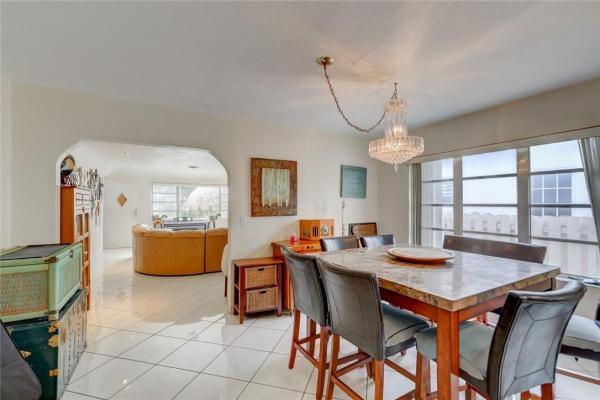 Aesthetic Apartments, 2009 Monroe St #1-2, Hollywood, Florida 33020, image 3
