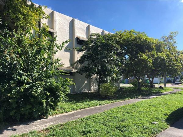 Villa Del Sol, 9095 NW 35th Pl, Sunrise, Florida 33351, image 1