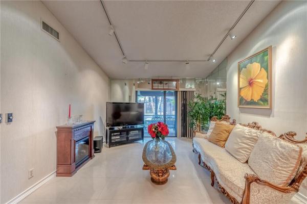 Kingsley Commons, 4466 NW 92nd Ave, Sunrise, Florida 33351, image 1