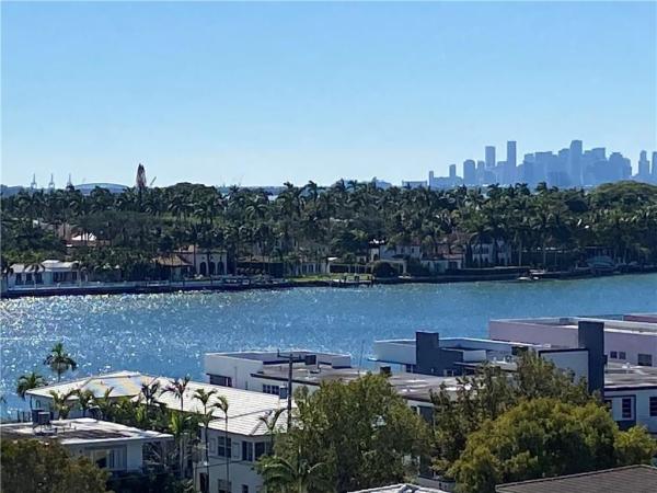 Stanton House, 6900 Bay Dr #8L, Miami Beach, Florida 33141, image 2