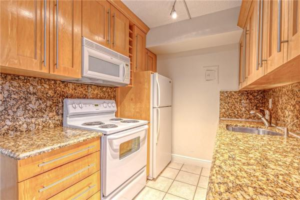 Annie's Castle, 905 NE 28th St #208, Wilton Manors, Florida 33334, image 1