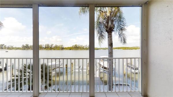 The Moorings At Sheridan, 4224 N Ocean Dr, Hollywood, Florida 33019, image 2