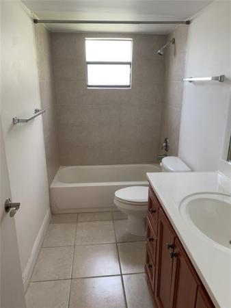 Kings Creek West, 7925 SW 86th St #901, Kendall, Florida 33143, image 2