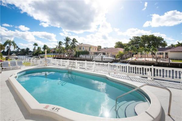 Westchester House, 3080 NE 47th Ct #502, Fort Lauderdale, Florida 33308, image 2