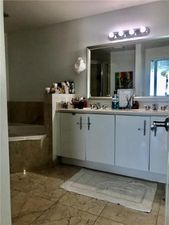 360, 7914 Harbor Island Dr #204C, North Bay Village, Florida 33141, image 1