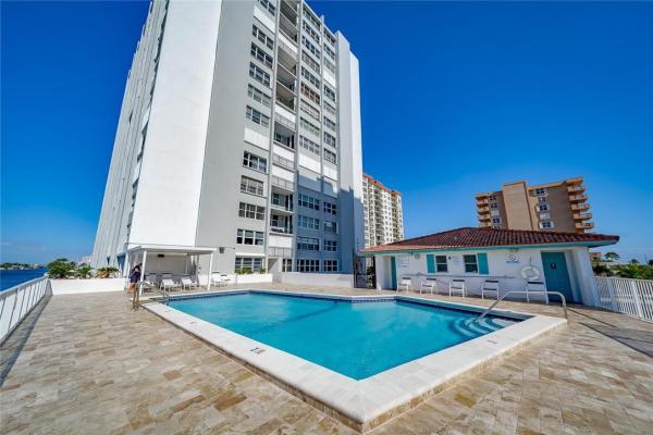 Trafalgar Towers, 1400 S Ocean Dr #202, Hollywood, Florida 33019, image 2