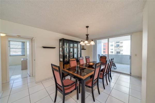 Trafalgar Towers, 1400 S Ocean Dr #202, Hollywood, Florida 33019, image 3
