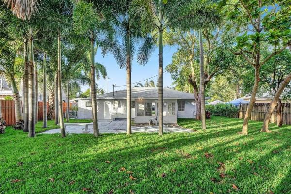 College Park, 121 Auburn Dr, Lake Worth Beach, Florida 33460, image 1