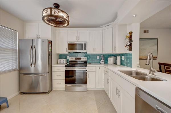Antigua Village, 2405 Antigua Cir #M2, Coconut Creek, Florida 33066, image 1