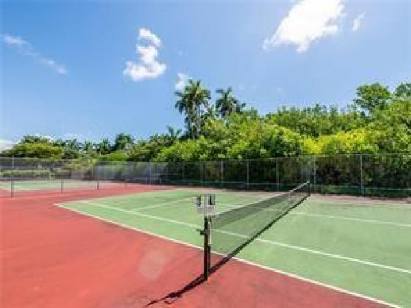 Manor Grove Village, 1930 NE 2nd Ave #117L, Wilton Manors, Florida 33305, image 3
