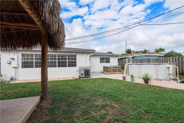 Annex Park, 360 NE 43rd Ct, Oakland Park, Florida 33334, image 1