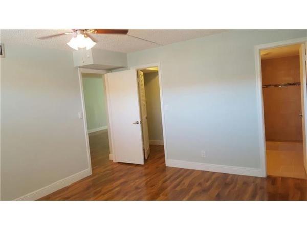 Hollybrook Golf & Tennis Club, 691 S Hollybrook Dr #207, Pembroke Pines, Florida 33025, image 1