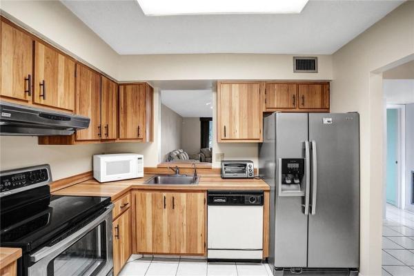 Palm Lakes, 480 NW 76th Ave #206, Margate, Florida 33063, image 1