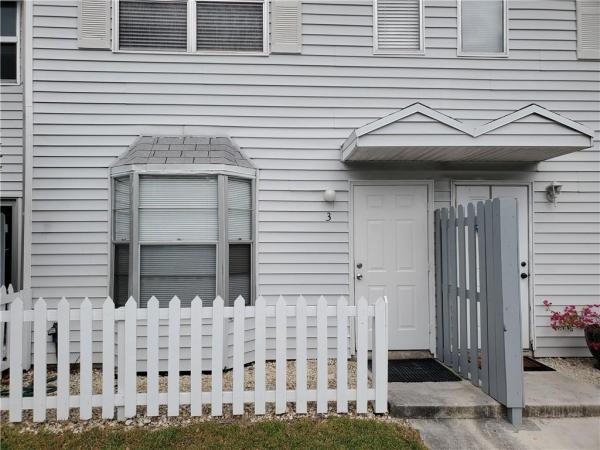 Lakebridge Townhomes, 3 SW 3rd St, Pompano Beach, Florida 33060, image 3
