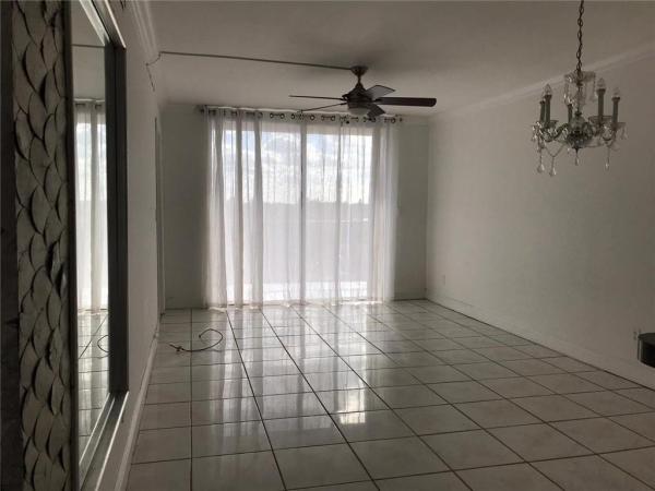 3 Horizons South, 1465 NE 123rd St #512, North Miami, Florida 33161, image 1